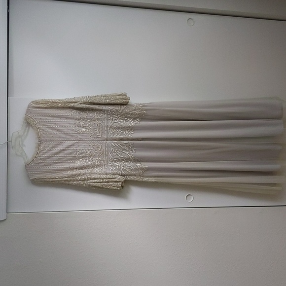 Gown, Pissaro Nights, Size 16 - Picture 2 of 4